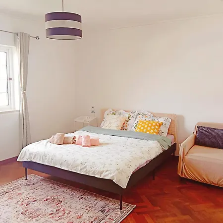 Ubytování v soukromí Great For Families In Lourinha-double Rooms-private Baths-free Parking & Extra Bed *