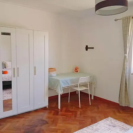 Ubytování v soukromí Great For Families In Lourinha-double Rooms-private Baths-free Parking & Extra Bed *